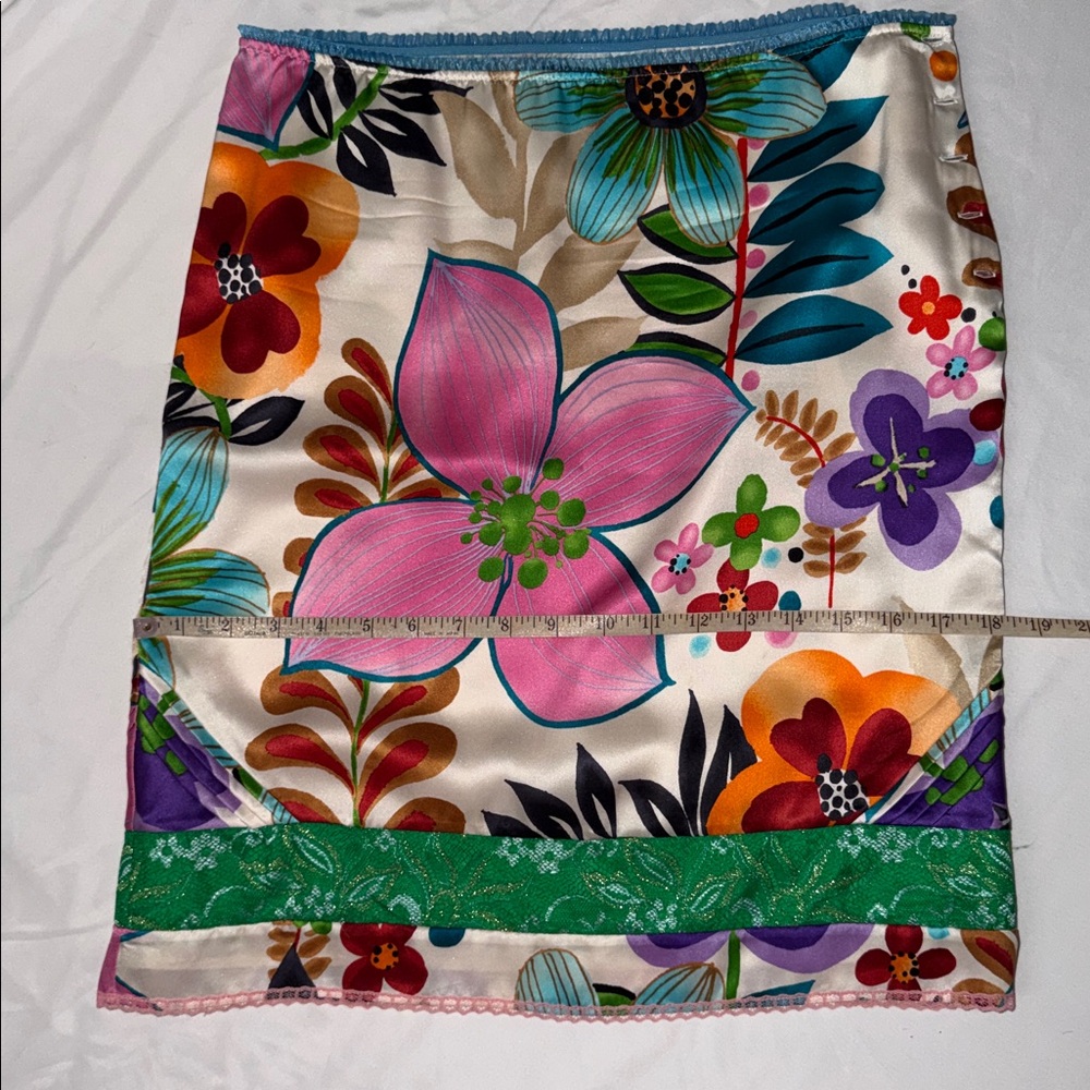 CUSTO BARCELONA Colorful Floral Print Ruffle Lace Trim Silk Skirt, size 2 - Picture 10 of 12